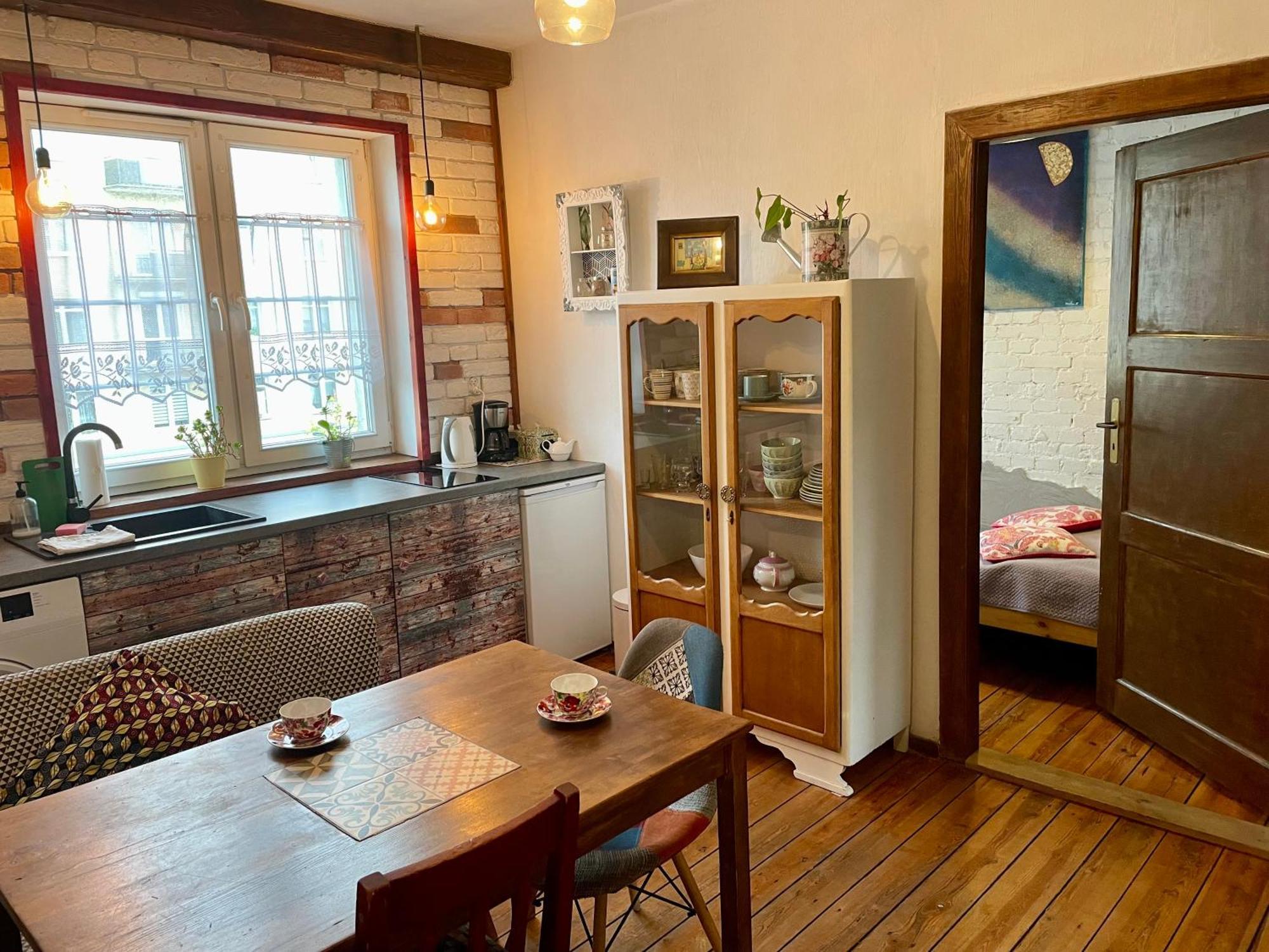 Apartament Do Zobaczenia Olsztyn Miejsce Nieidealne エクステリア 写真