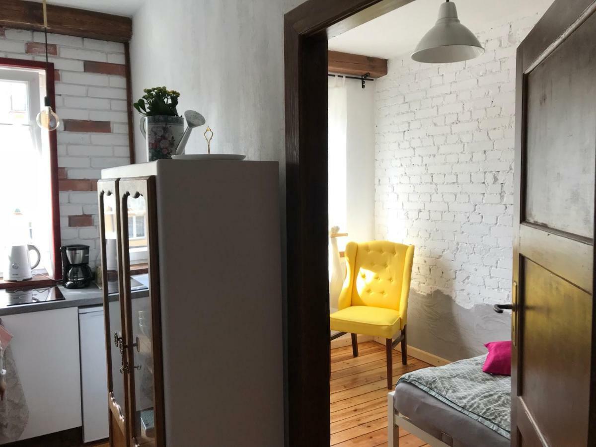 Apartament Do Zobaczenia Olsztyn Miejsce Nieidealne エクステリア 写真